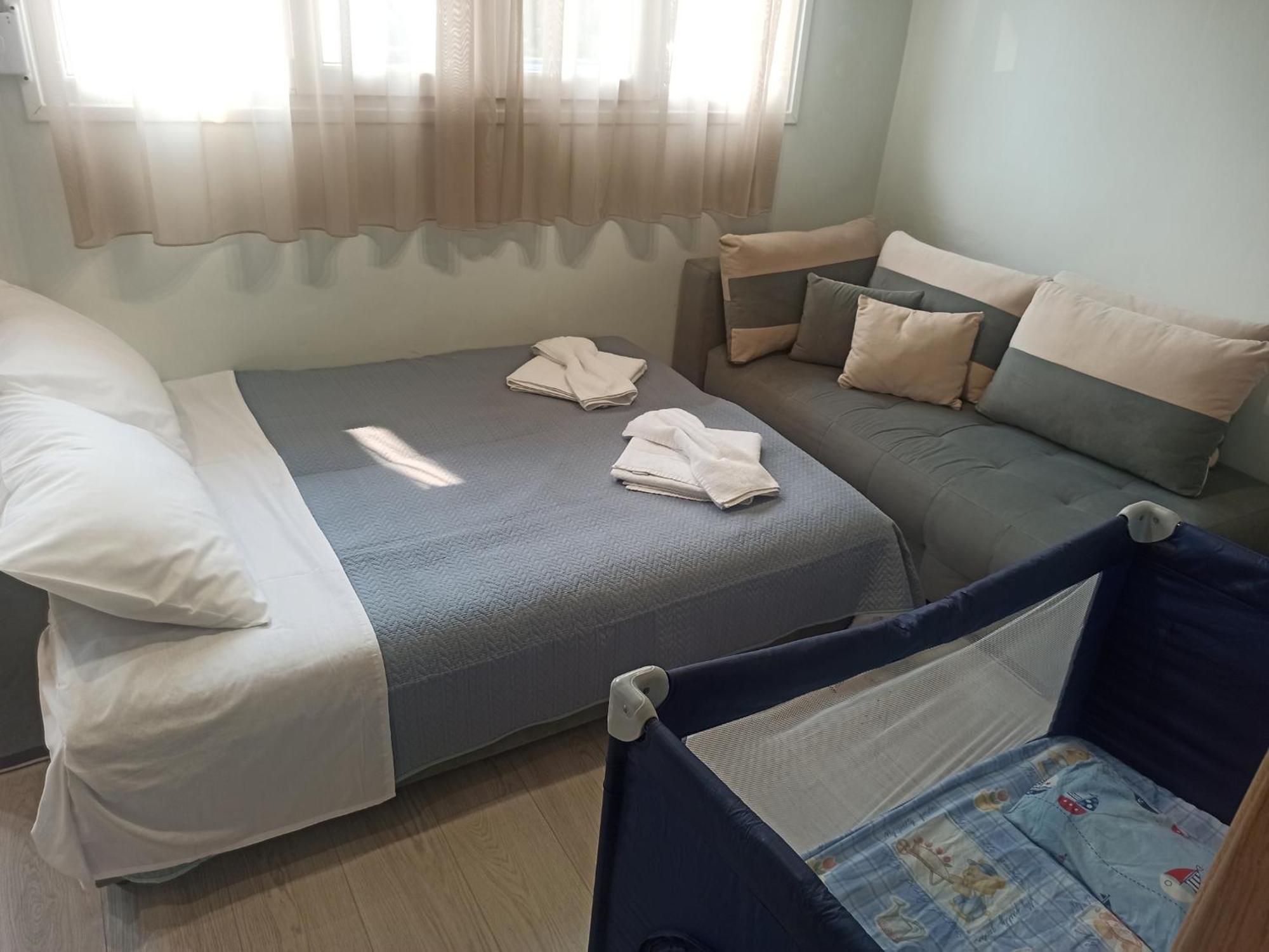 Axas Apartments Michaniona Buitenkant foto